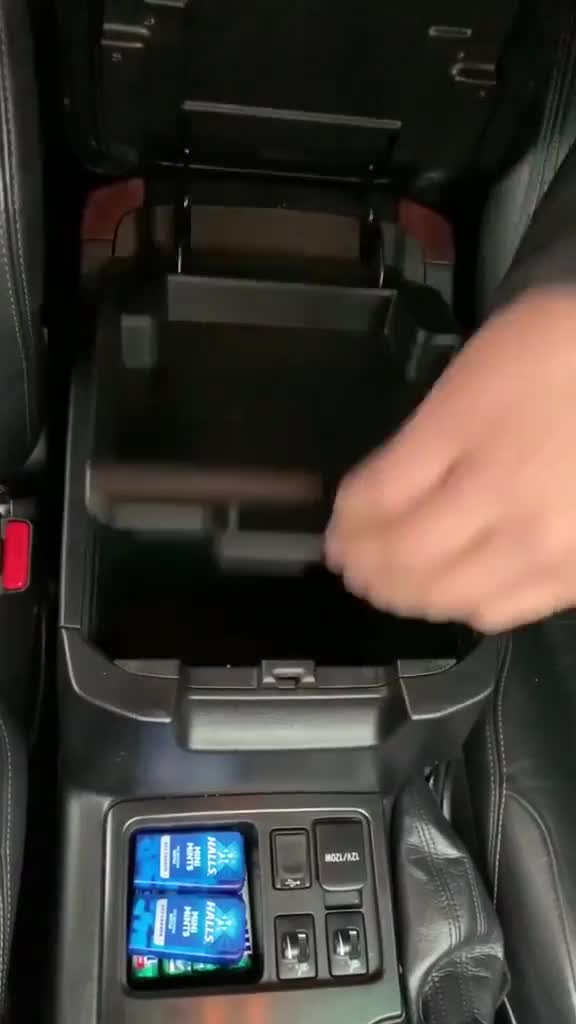 Đây là cách lấp đầy tất cả những ngăn chứa đồ trên xe của bạn theo cách không thể ngọt ngào hơn.