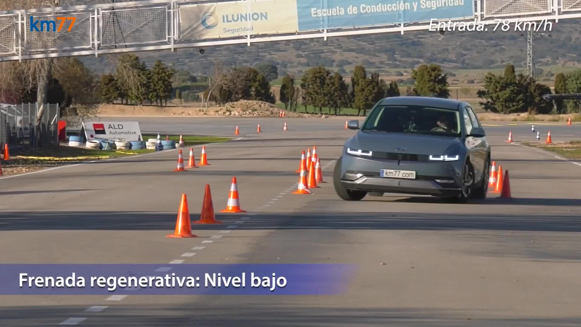 Hyundai Ioniq 5 đương đầu bài thử đánh lái