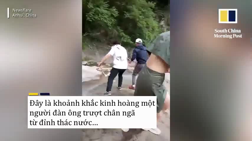 thumbnail - Video người đàn ông Trung Quốc sống sót thần kỳ sau khi rơi xuống thác nước