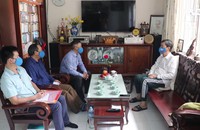 “Mai Vàng nhân ái” thăm nhà văn Triệu Xuân