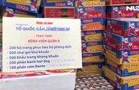 Thêm nhiều phần quà tiếp sức lực lượng phòng chống dịch tại 3 bệnh viện