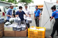 “Tổ quốc cần cả nước chung tay” tiếp tục đến với lực lượng phòng chống dịch