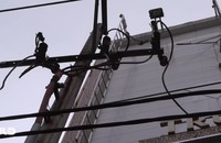 Nam công nhân ngã từ tầng 2 vì bị điện giật