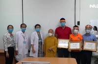 Chung tay phòng chống dịch Covid-19: Trao quà tiếp sức y - bác sĩ Bệnh viện Bệnh Nhiệt Đới TP HCM