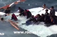 Lật tàu chở 700 người ở Địa Trung Hải