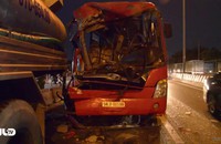 TP HCM: Xe khách đâm xe bồn, 11 người thương vong