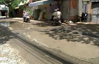 Phóng sự: Những con đường xuống cấp tiếp tục bị bỏ quên