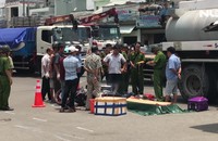 Trên đường về quê, đôi nam nữ bị xe bồn tông thương vong