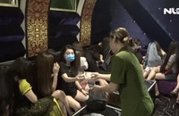 Tiếp tục phát hiện nhà hàng có tiếp viên nữ ăn mặc hở hang tiếp khách