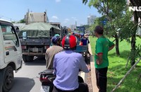 Cửa ngõ TP HCM tê liệt gần 8 giờ, hàng ngàn phương tiện ùn ứ