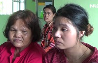 Cô gái đoàn tụ với gia đinh sau gần 20 năm thất lạc