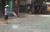 Người dân vui mừng vì sắp thoát “con đường đau khổ”