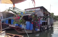 Chợ nổi miền tây giữa Sài Gòn