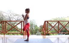 15 phút yoga thư giãn cơ thể