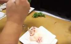 Cách người Nhật Bản chế biến một con tôm