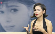 Việt Trinh: "Tôi cay mắt khi con hỏi sao chỉ có mẹ nắm tay con"