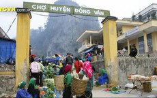 Rộn rã chợ phiên Đồng Văn, Hà Giang