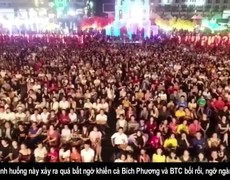 Nhạc Việt: Bích Phương bất ngờ bị khán giả “giật” mic ngay trên sân khấu