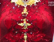 Chiêm ngưỡng bộ áo dài Bà Sui trị giá 20 tỉ, được dát vàng và kim cương 