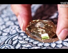Cận cảnh chiếc vương miện 5 triệu USD của Hoa hậu Hoàn vũ 2019