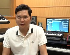 Nhạc sĩ khiếm thị Thanh Bình kêu gọi mọi người lạc quan với "Cười lên Việt Nam"