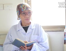 Người phụ nữ ung thư kiên cường chống chọi với bệnh tật bằng thơ