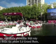 Xem phim trên sông Seine - Trải nghiệm khó quên giữa mùa dịch