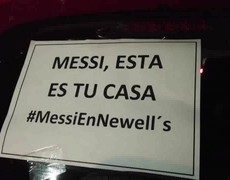 CĐV Newell's Old Boys hi vọng Messi trở lại đội bóng thiếu thời