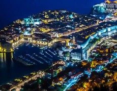 Vẻ đẹp lộng lẫy của ‘viên ngọc trên biển Adriatic’