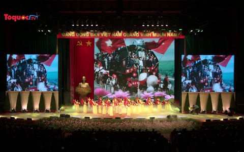 Long trọng tổ chức kỷ niệm 130 năm ngày sinh Chủ tịch Hồ Chí Minh