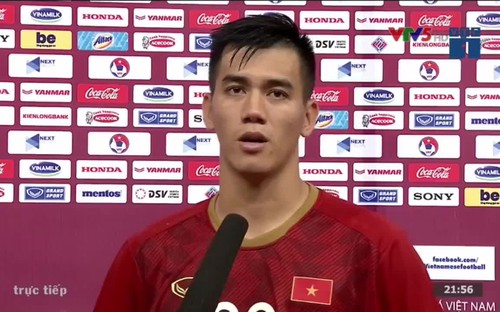 Tiến Linh nói gì sau khi lập siêu phẩm vào lưới UAE?