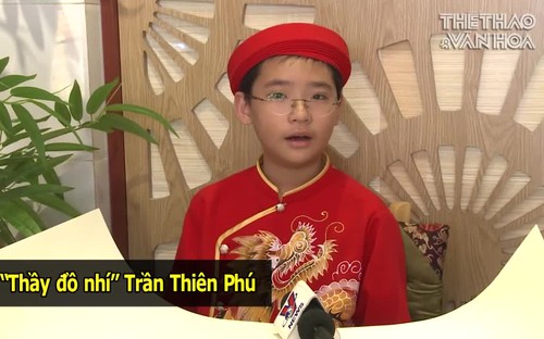 Thần đồng thư pháp Thiên Phú ra mắt phòng tranh ở tuổi 12