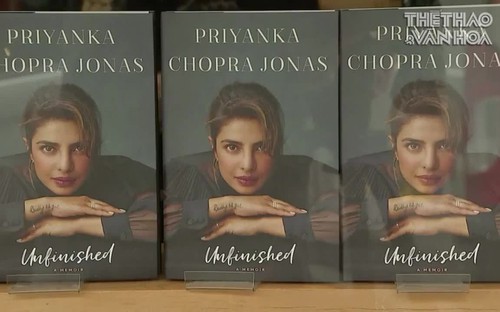 Hoa hậu Priyanka Chopra phát hành tự truyện