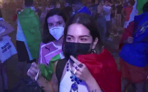 VIDEO: Người Ý ngất ngây sau chiến thắng trước Bỉ