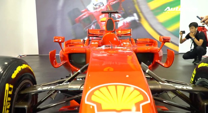 Ngắm xe đua F1 F2007 trong showroom Ferrari Việt Nam