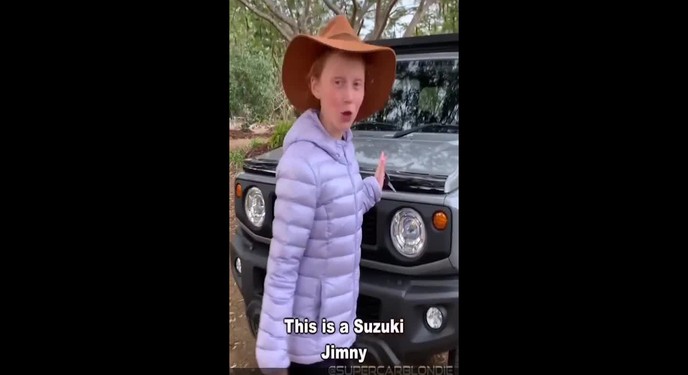 Góc tài không đợi tuổi: Cô bé 'review' Suzuki Jimny như dân chuyên