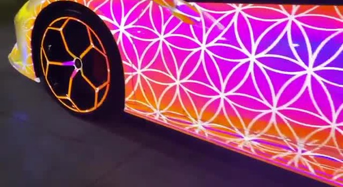 Ngắm Lamborghini Huracan EVO có khả năng đổi màu cực chất