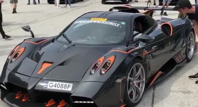 Pagani Huayra Imola tại buổi bàn giao