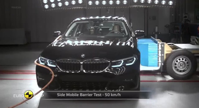 Thử nghiệm an toàn BMW 3-Series thế hệ mới