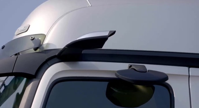 Công nghệ MirrorCam trên Mercedes-Benz Actros
