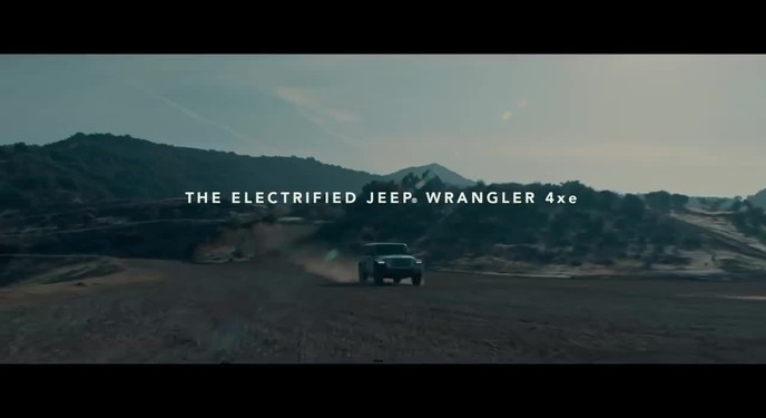 Jeep Wrangler Hybrid sạc điện - Đối thủ đáng gờm cho Ford Bronco