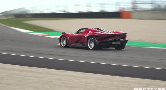 Dàn xe siêu khủng có mặt tại Finali Mondiali Ferrari 2021