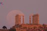 Hy Lạp: Siêu “trăng hoa” xuất hiện sau ngôi đền cổ Poseidon 