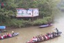 Hàng ngàn du khách đổ về chùa Hương ngày khai hội